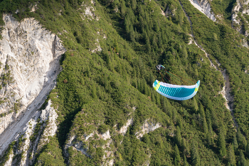 CRAZY PARAGLIDING TAKE OFF CONDITIONS - ROCKET VERSION Theo de Blic